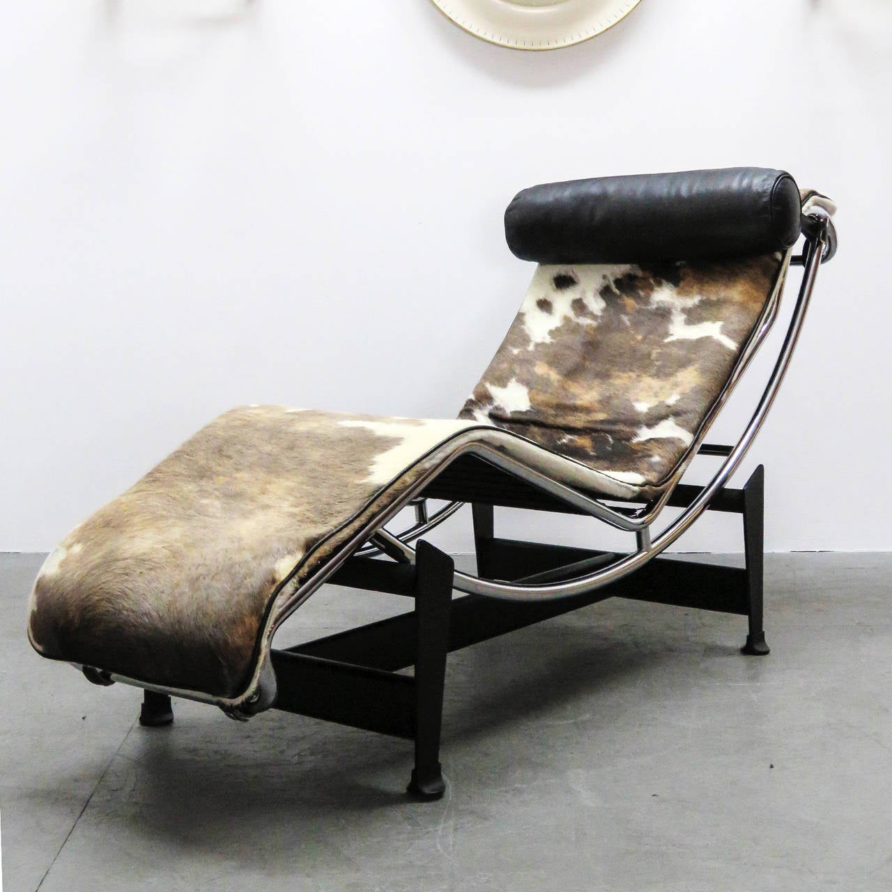 LC4 Chaise by Le Corbusier 1