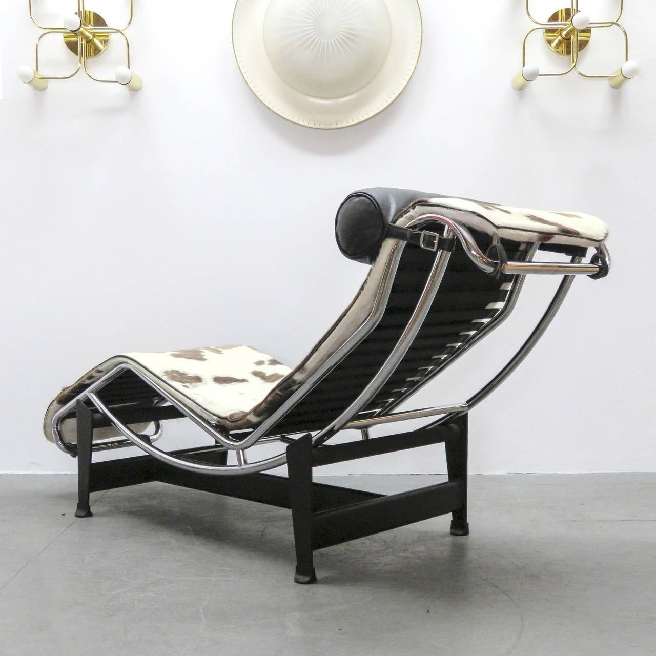 LC4 Chaise by Le Corbusier 2