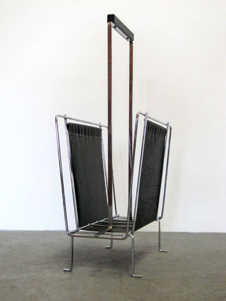 Mid-20th Century German 1960s Magazine Rack Type 