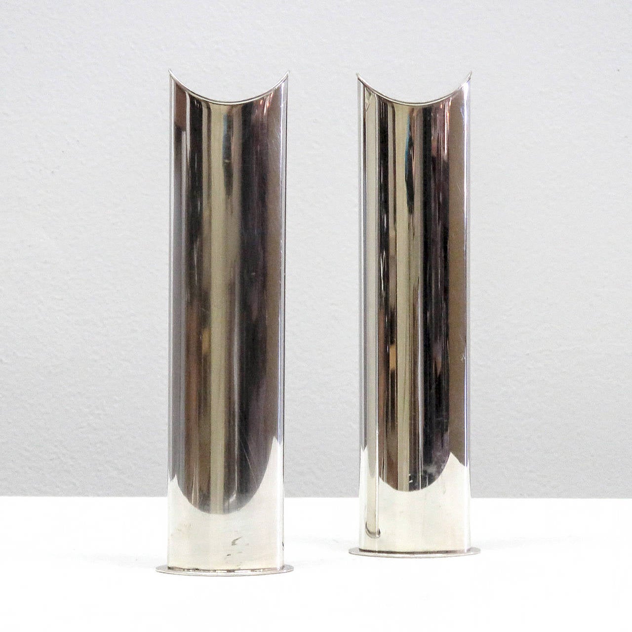 Lino Sabattini Silver Plated Giselle Bud Vases In Excellent Condition In Los Angeles, CA