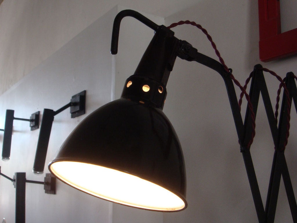 Metal Kandem Scissor Wall Lamp