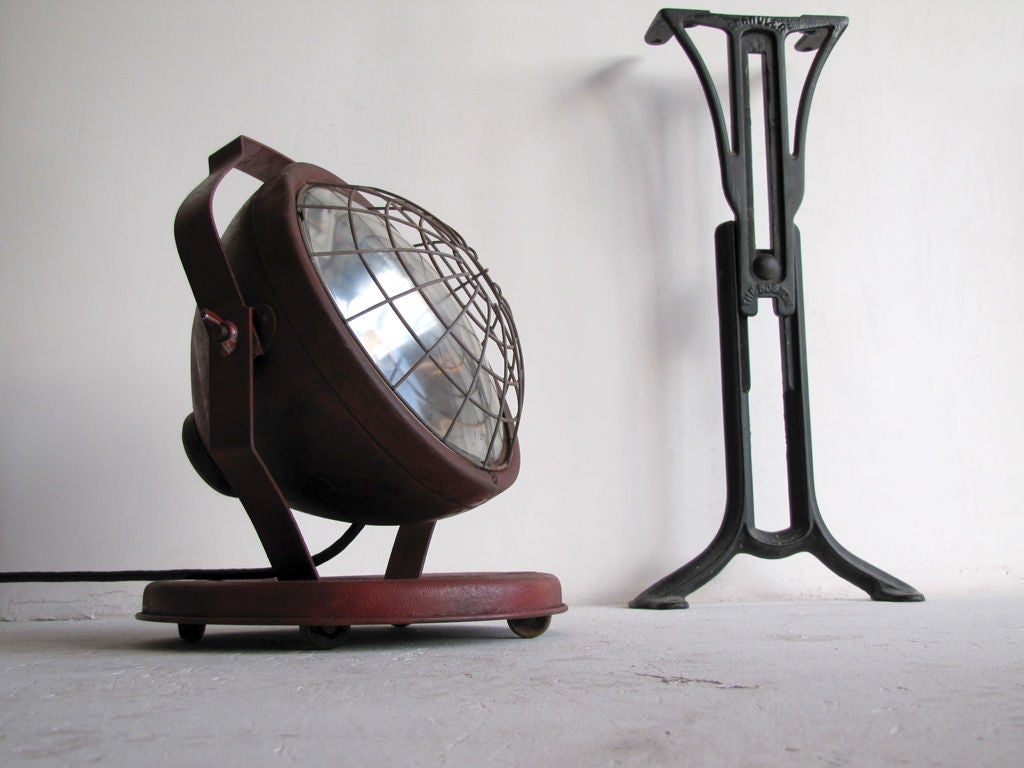 Mid-20th Century Pair of Industrial Floor Lights on Wheels by Dietz