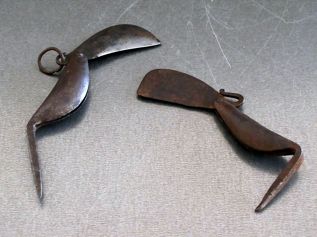 Pair of Fisherman's Knives 1