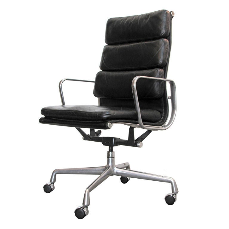 Charles & Ray Eames Soft Pad Executive Desk Chair
