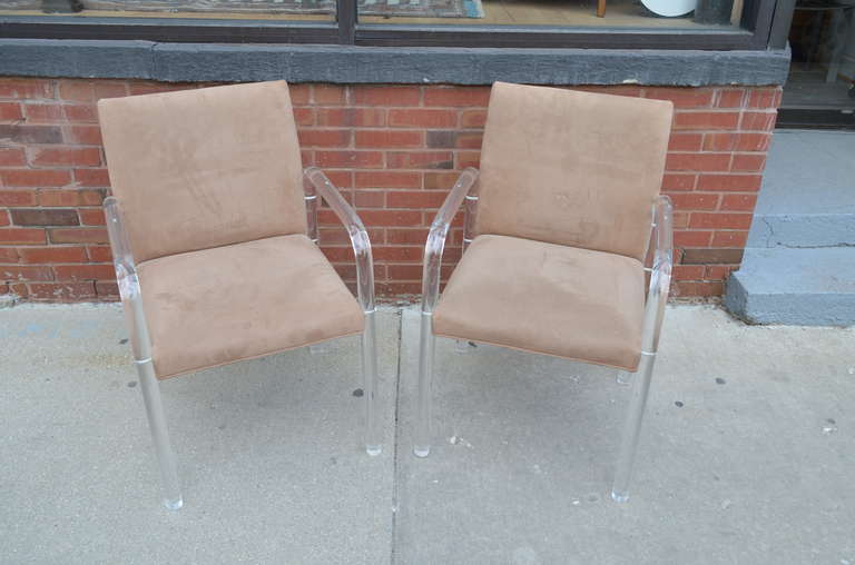 Pair of Thick Lucite Armchairs In Good Condition In Chicago, IL