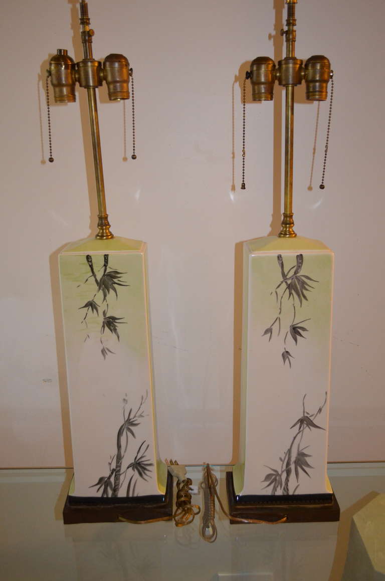 Pair of Chinoiserie Porcelain Table Lamps 1