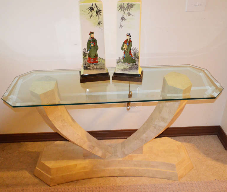 Elegant Midcentury Maitland-Smith Tessellated Fossil Stone Console Table In Good Condition For Sale In Chicago, IL