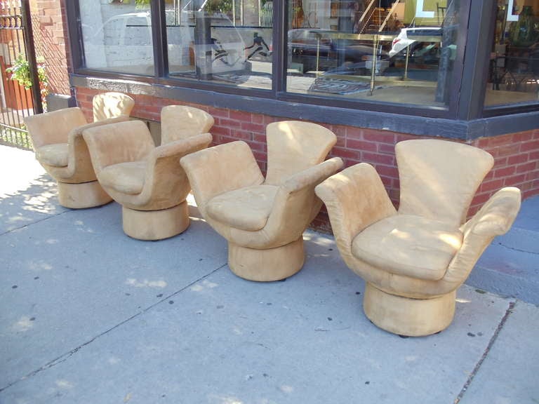 Set of Four Sculptural Tulip Shaped Swivel Chairs 1