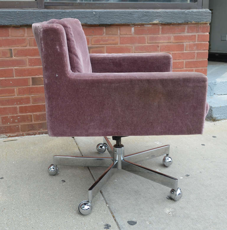 De Sede Executive Swivel Desk Chair In Fair Condition In Chicago, IL