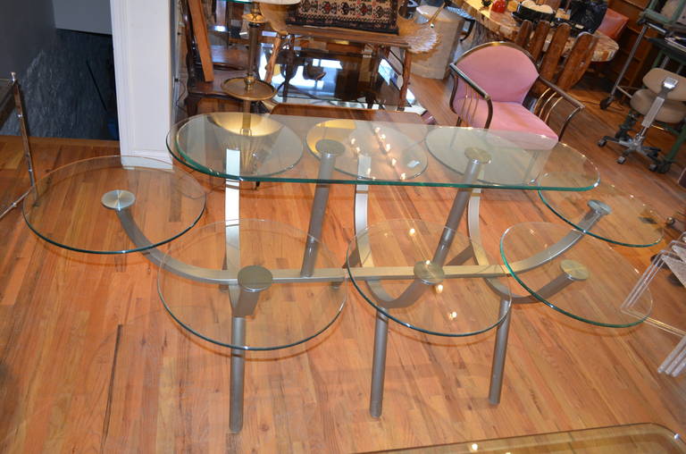 glass circle table