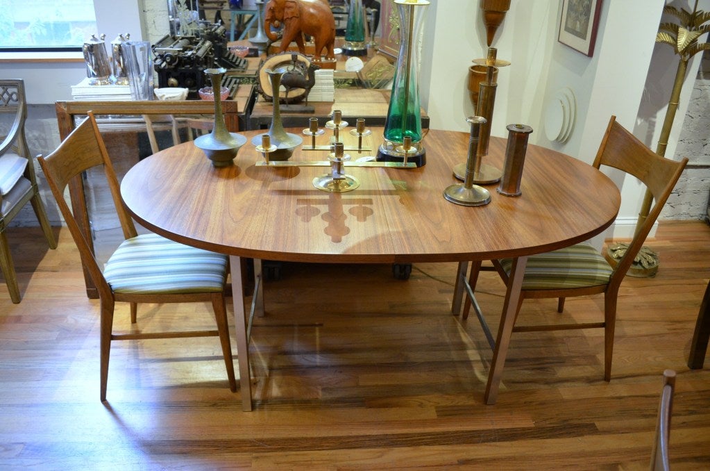 Paul McCobb Oval Extension Dining Table For Sale 1