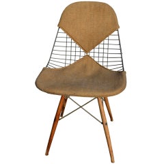 La première chaise Bikini de Charles Eames pour Herman Miller