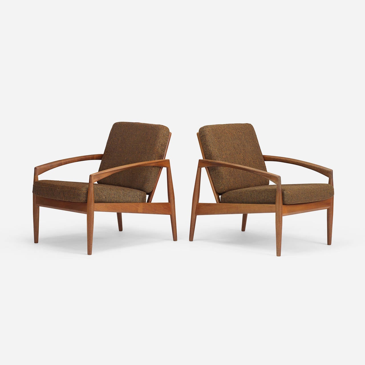 Danish Pair of Lounge Chairs, Model 121 by Kai Kristiansen for Magnus Olesen For Sale