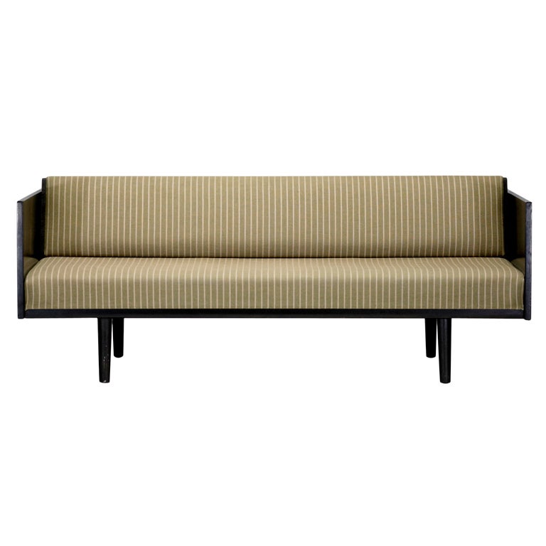 sofa bed by Hans Wegner, attribution