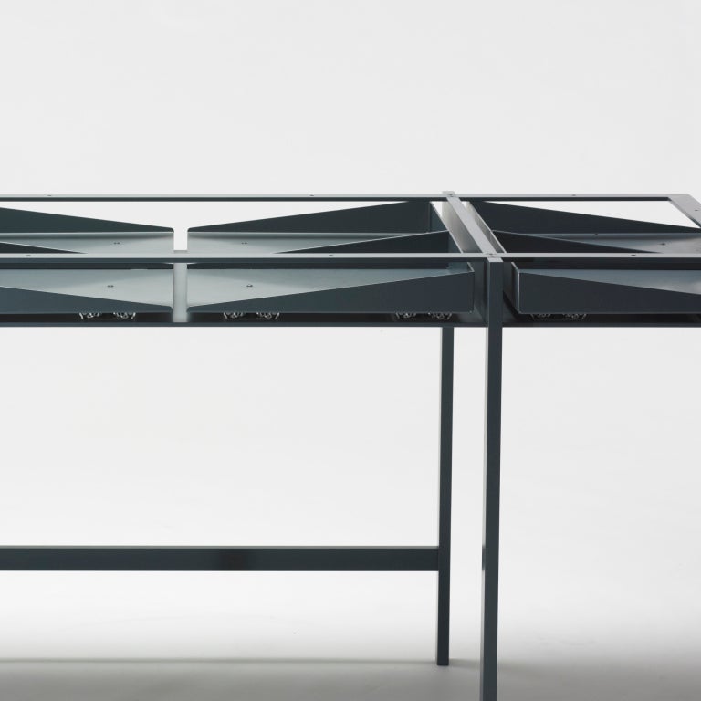 Folia desk by Leon Ransmeier 1