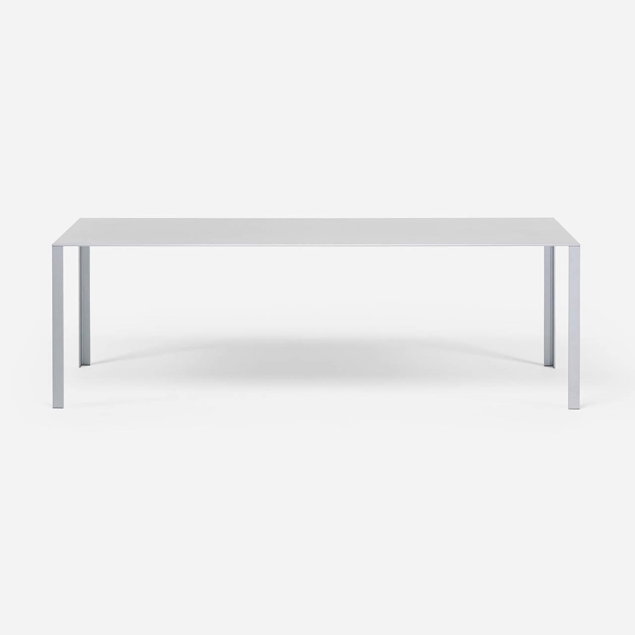 Less desk by Jean Nouvel for Unifor.