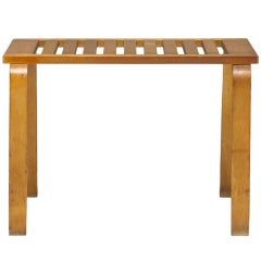 L-Leg bench, model 106 by Alvar Aalto