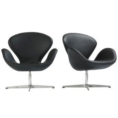 Vintage Swan chairs, pair by Arne Jacobsen
