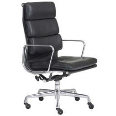 Soft Pad Executive Chair by Charles and Ray Eames for Herman Miller