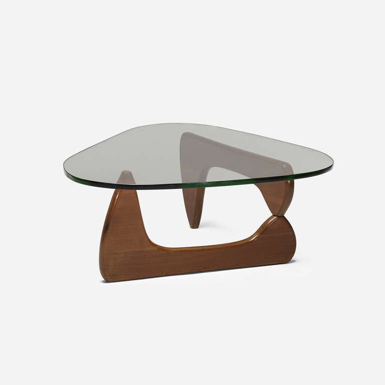 coffee table, model IN-50 by Isamu Noguchi In Good Condition In Chicago, IL