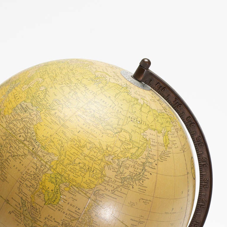 Art Deco illuminated globe lamp