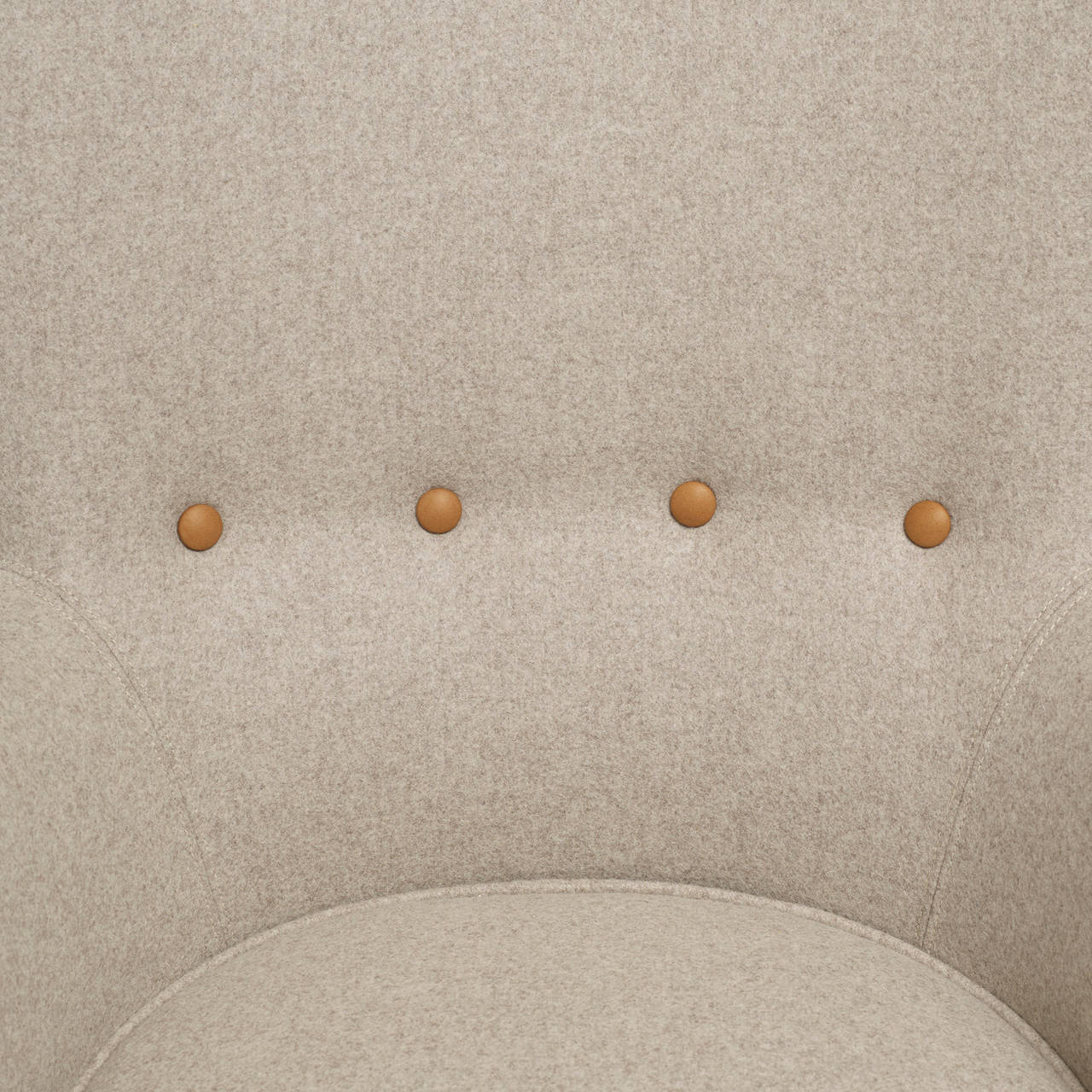 Modern lounge chairs For Sale 2