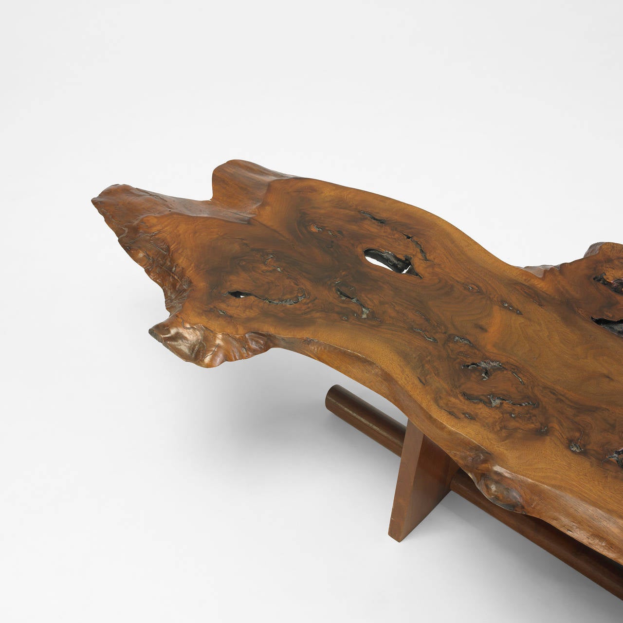 Minguren I Coffee Table by George Nakashima In Excellent Condition For Sale In Chicago, IL