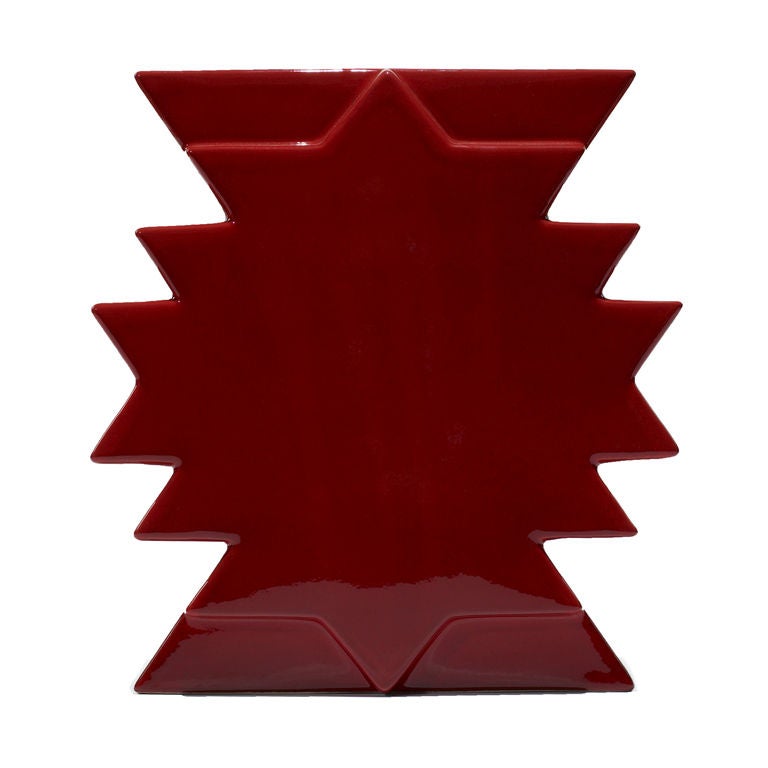 vaso della serie Yantra, modello Y28 di Ettore Sottsass