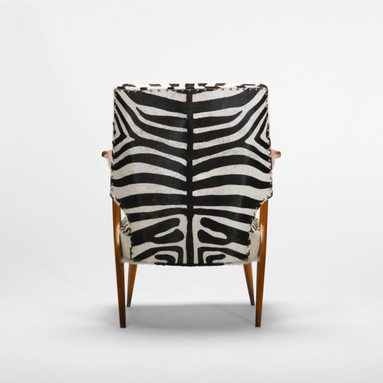 Italian lounge chairs, pair 3