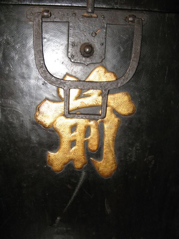 Antique Japanese Samurai armor box with crests 1