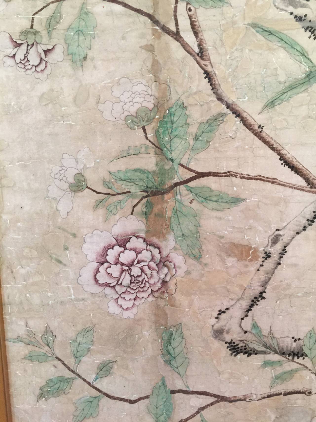 A beautifully painted section of 18th century Chinese wallpaper.

Handpainted, with design of a flowering tree, and peacock.

Framed in an antiqued gold box frame.