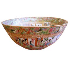 19th Century Chinese Rose Medallion Bowl
