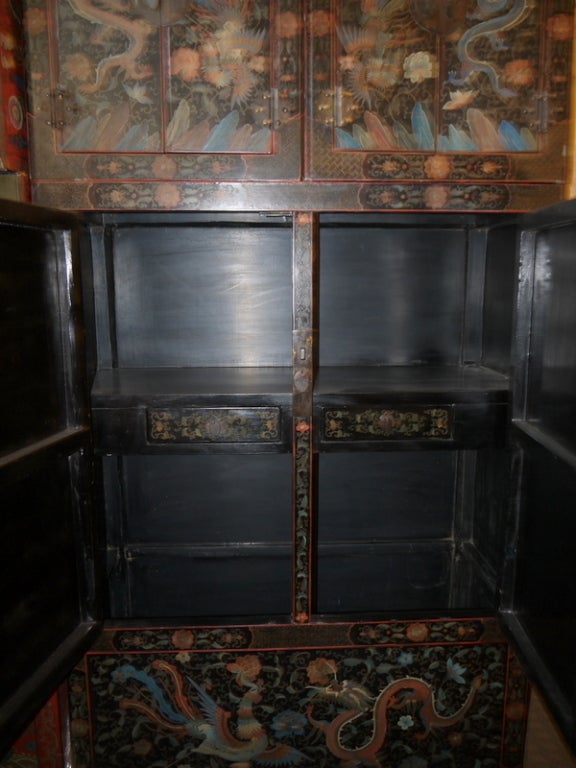 20th Century Pair of Large Lacquer Cabinets For Sale