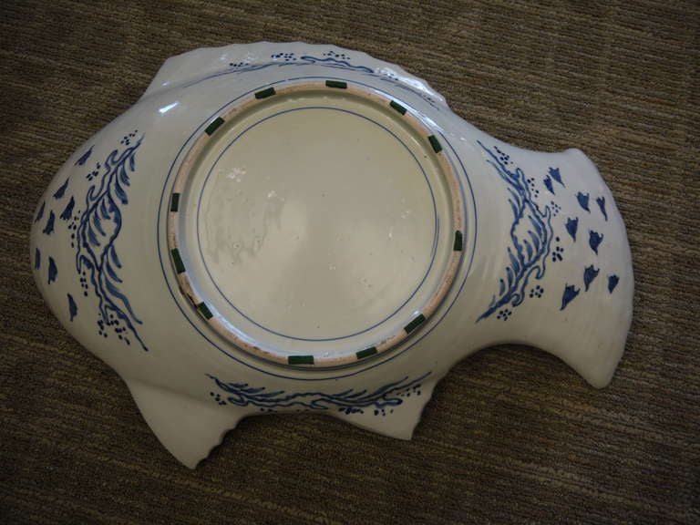 Large Imari Fish Platter In Excellent Condition In New York, NY