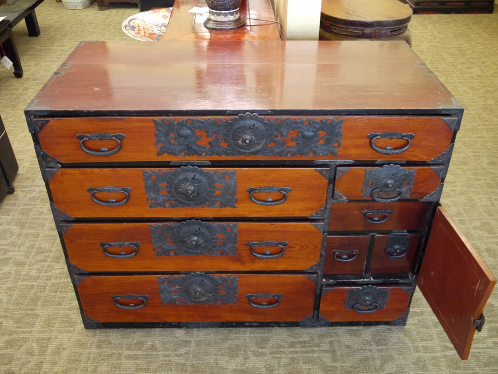 19th Century Japanese Tansu Chest In Good Condition In New York, NY