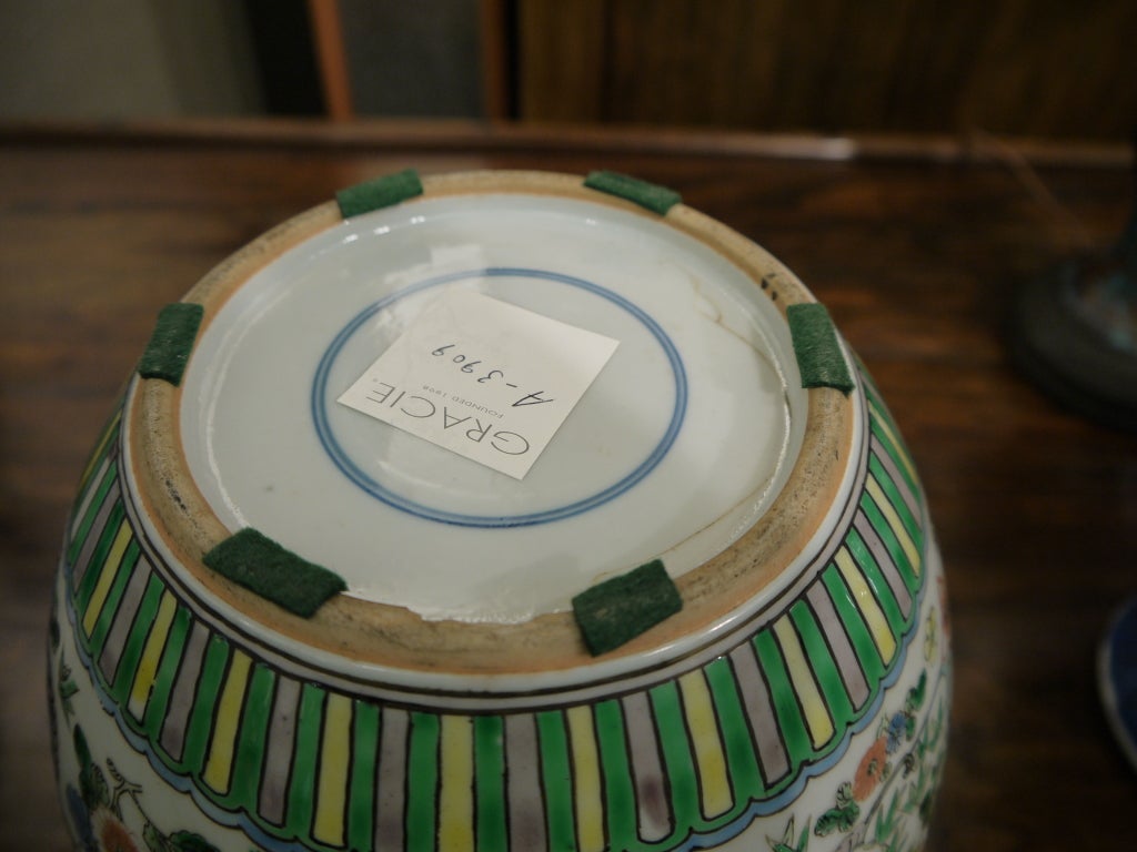 19th Century Chinese Famille Verte Jar In Good Condition In New York, NY
