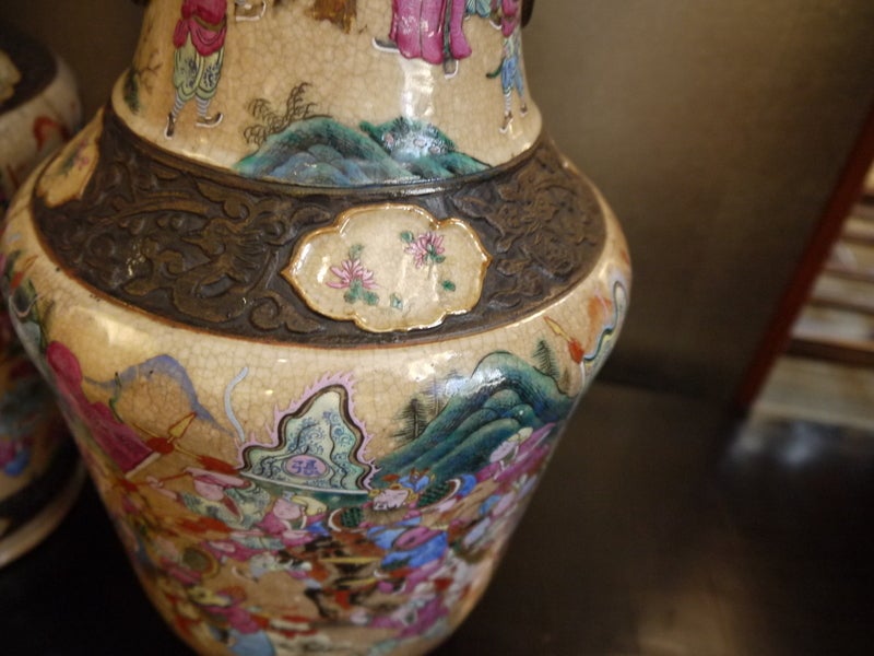 Pair of Chinese Crackleware Vases In Excellent Condition For Sale In New York, NY