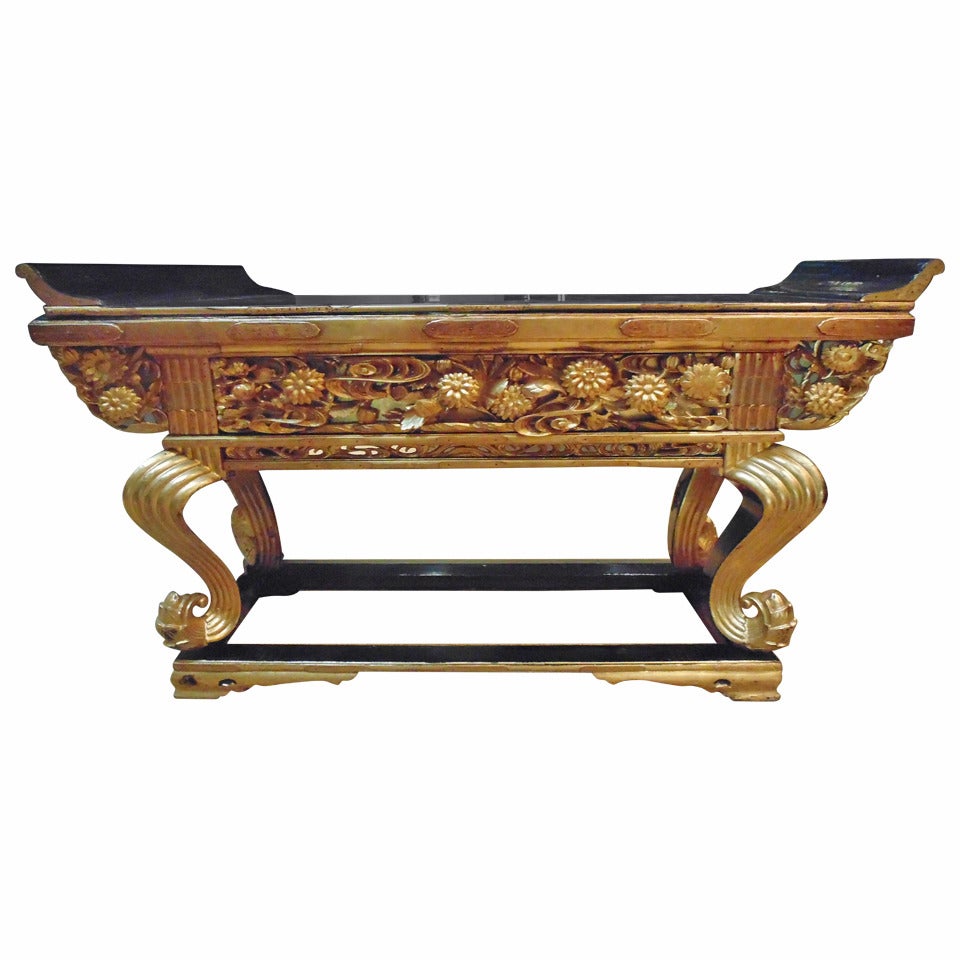 Japanese Gilt Lacquered Altar Table For Sale