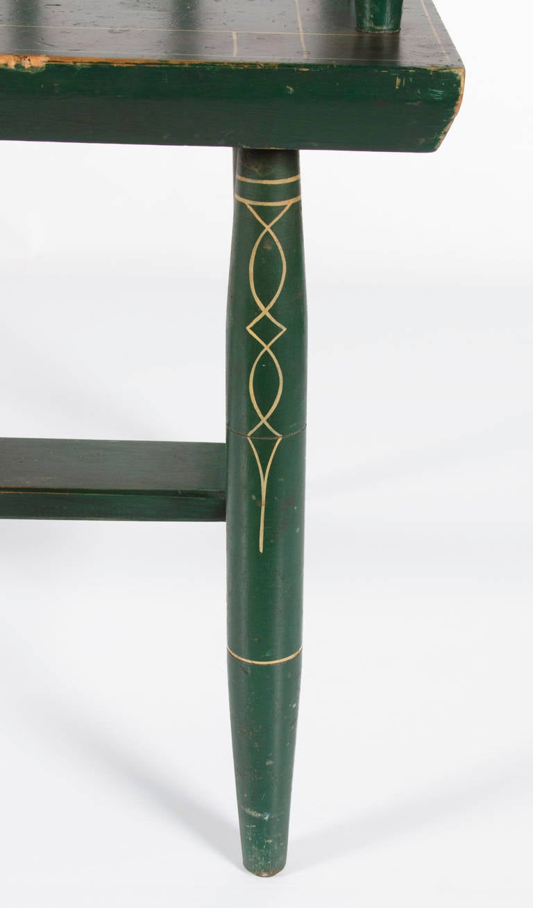 Diminutive Settee In Kelly Green Paint 1