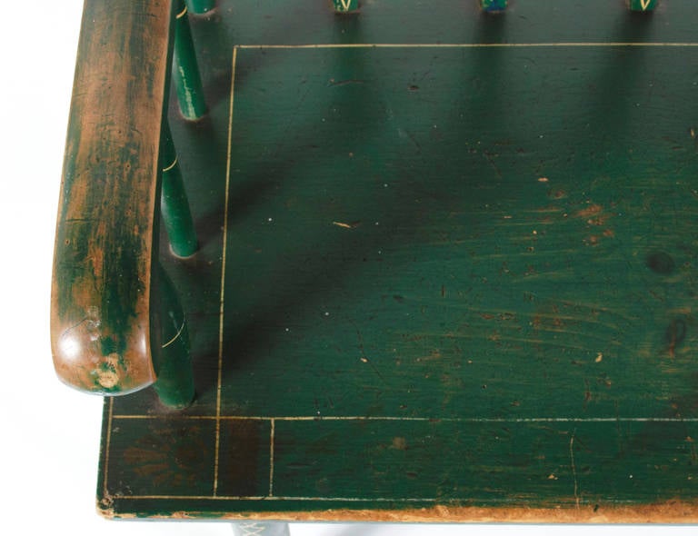 Diminutive Settee In Kelly Green Paint 2