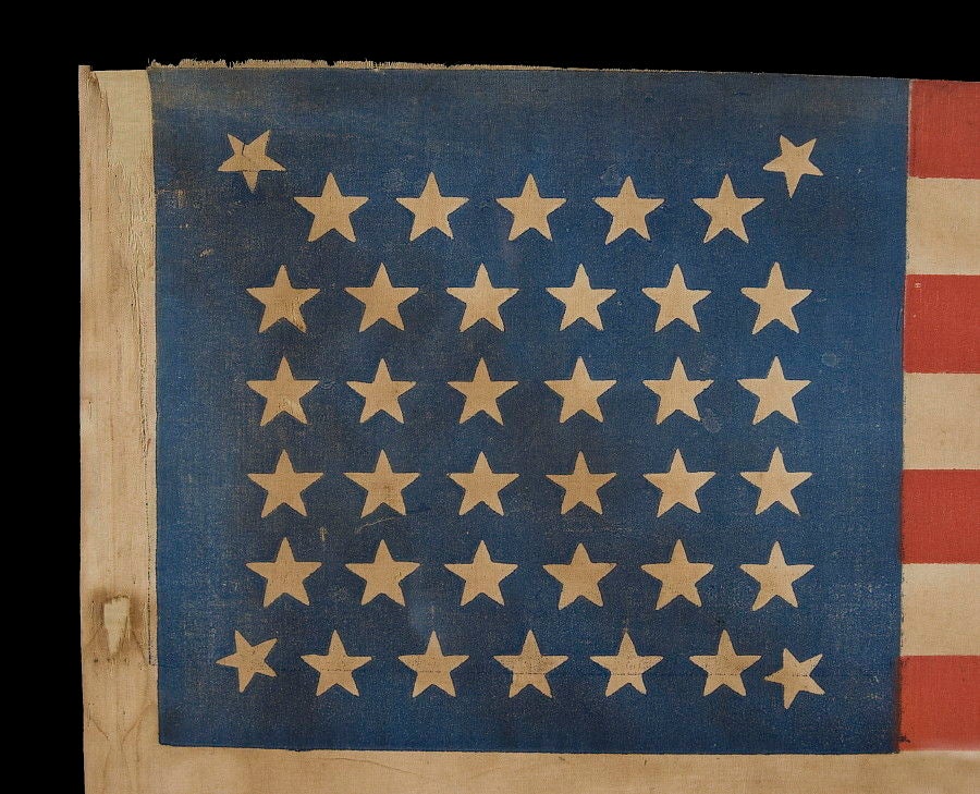 38 Stars In An Extremely Rare Beehive Configuration