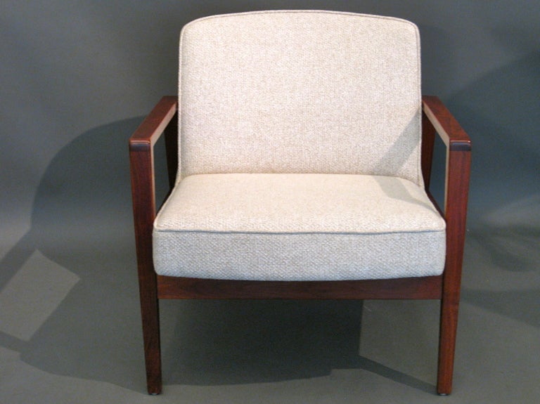 Pair George Nelson Walnut Lounge Chairs For Herman Miller Signed In Good Condition In Easton, PA