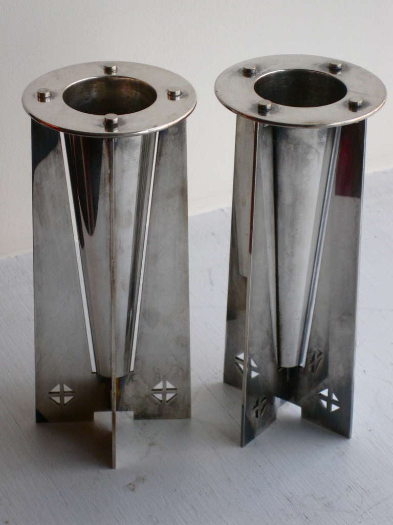 Rare pair of silver plate bud vases called Courtney designed by the architects Charles Gwathmey and Robert Siegel made in Italy for Swid Powell in the 1980s. Photographed on pg. 50 of the book
Swid Powell: Objects by Architects by Annette Tapert