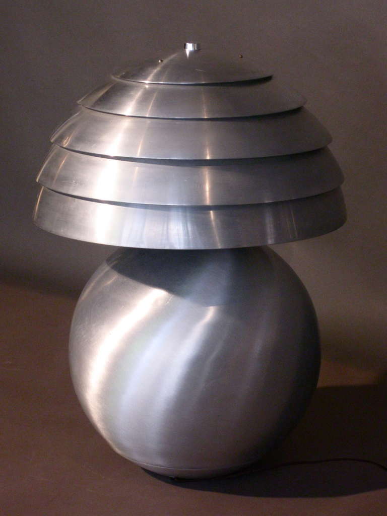 1940's Large Modernist Aluminum Table Lamp In Good Condition In Easton, PA