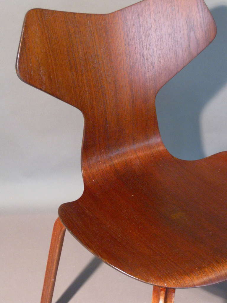 Mid-20th Century Pair of Arne Jacobsen 