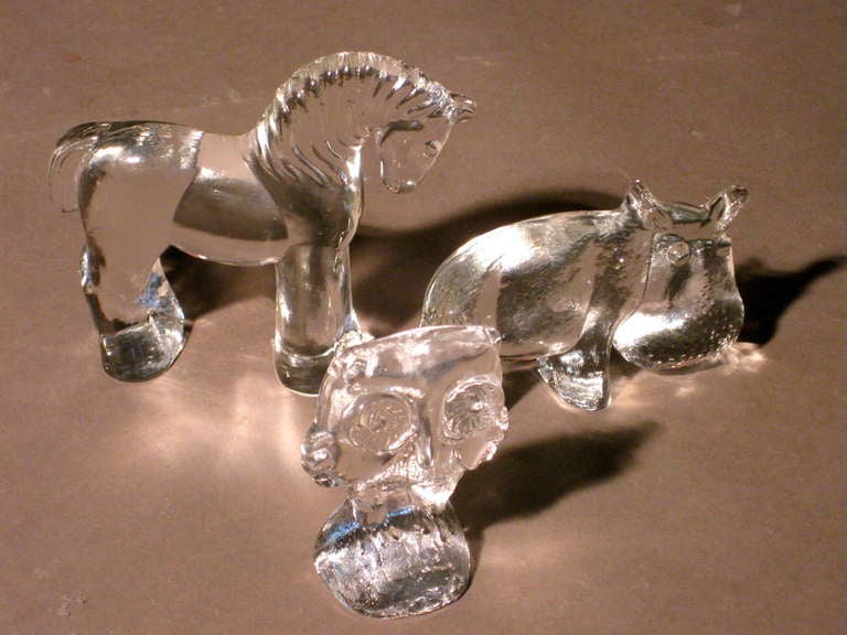 Swedish Collection of 14 Kosta Boda Glass Zoo Series Animals c.1970s