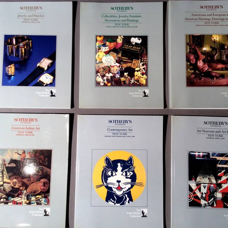 Sothebys Sechs Bände Katalog von Andy Warhol Nachlass Auktion 1988 im Zustand „Gut“ in Easton, PA