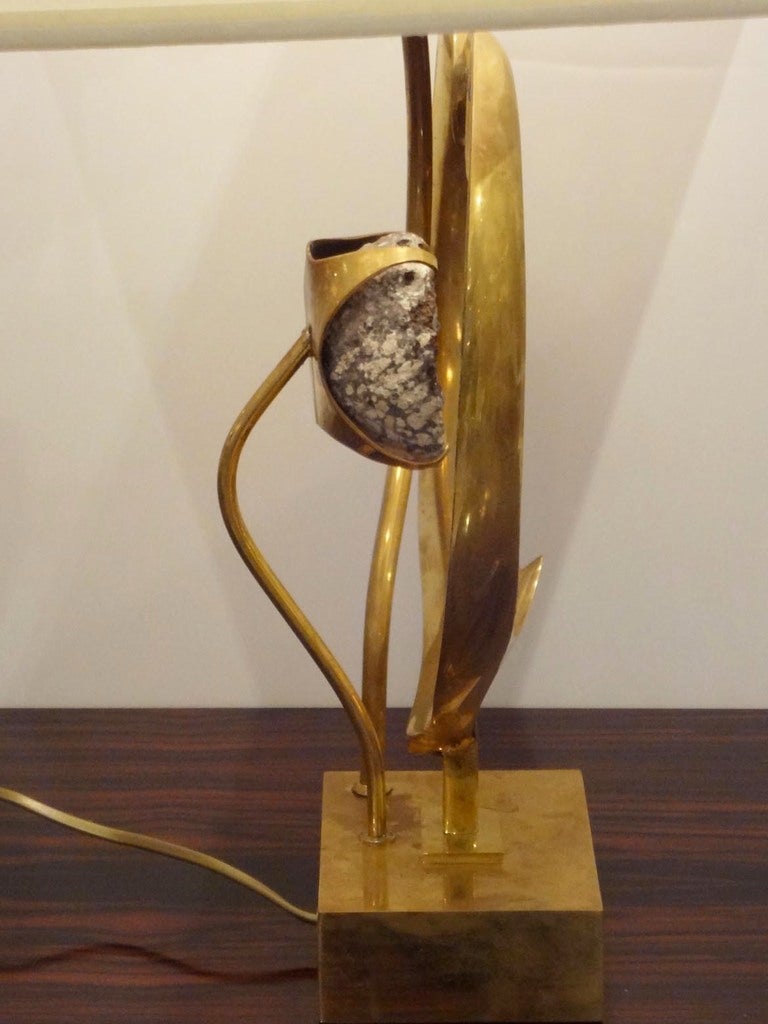 An Exceptional Pair of Table Lamps in Brass and Amethyst Quartz by Willy Daro In Excellent Condition For Sale In New York, NY