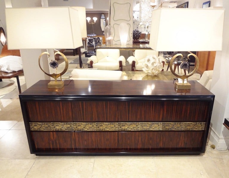 A Low Four Doored Console or Credenza in Palisander by Frigerio Di Desio In Excellent Condition For Sale In New York, NY