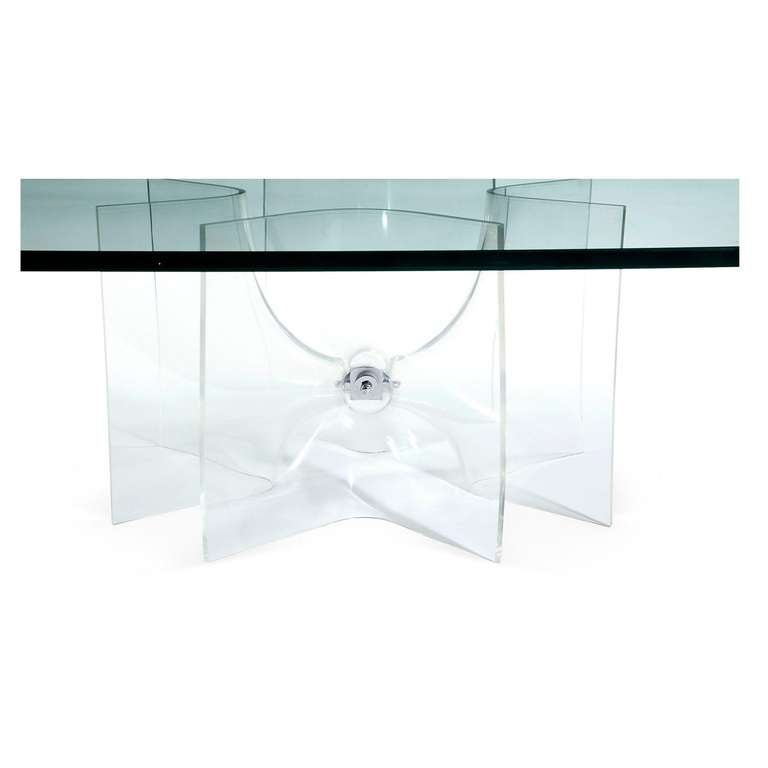 A Large Plexi Glass Based Cocktail Table In Excellent Condition In New York, NY